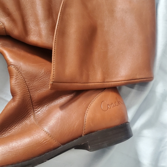 Boots - Picture 5 of 6